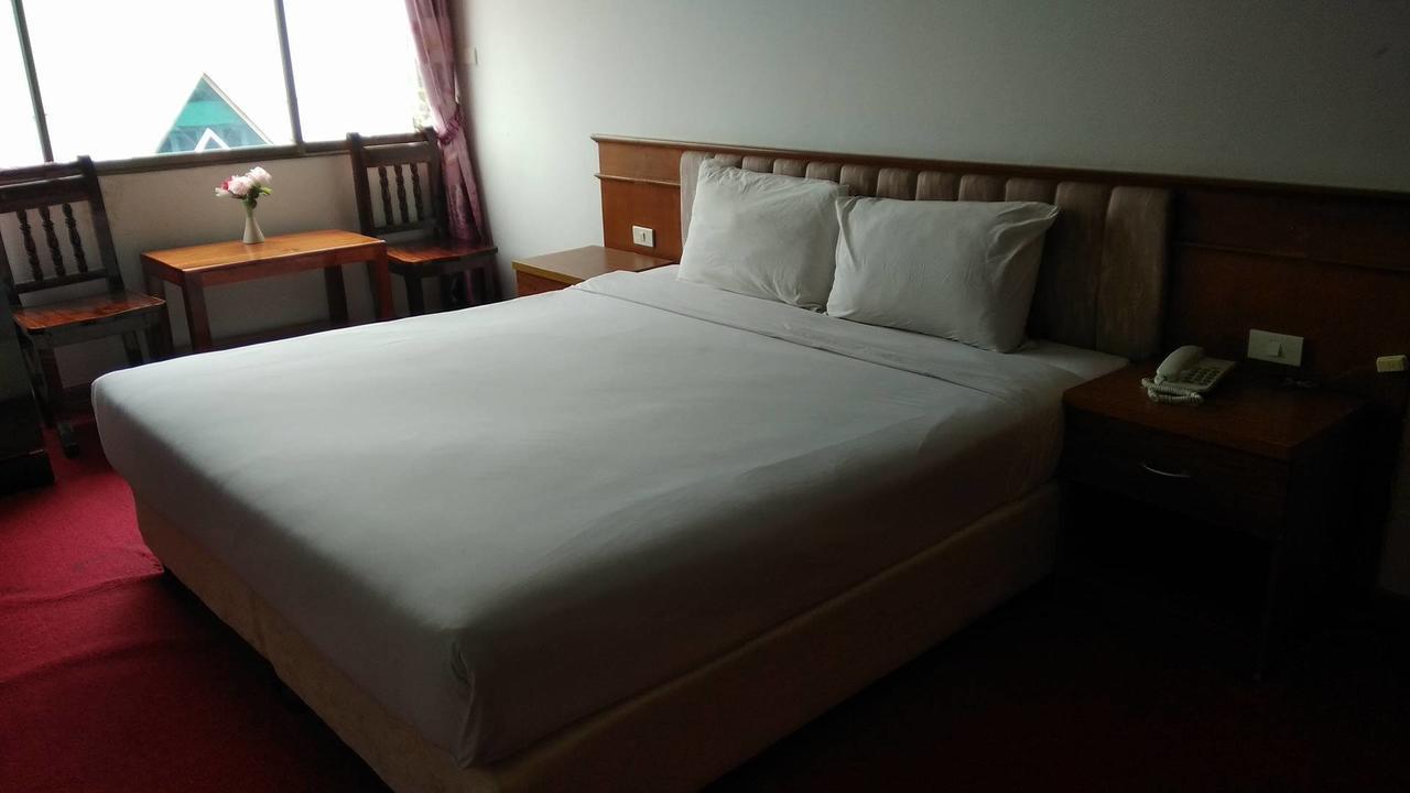 China Garden Hotel Хат Яй Екстериор снимка